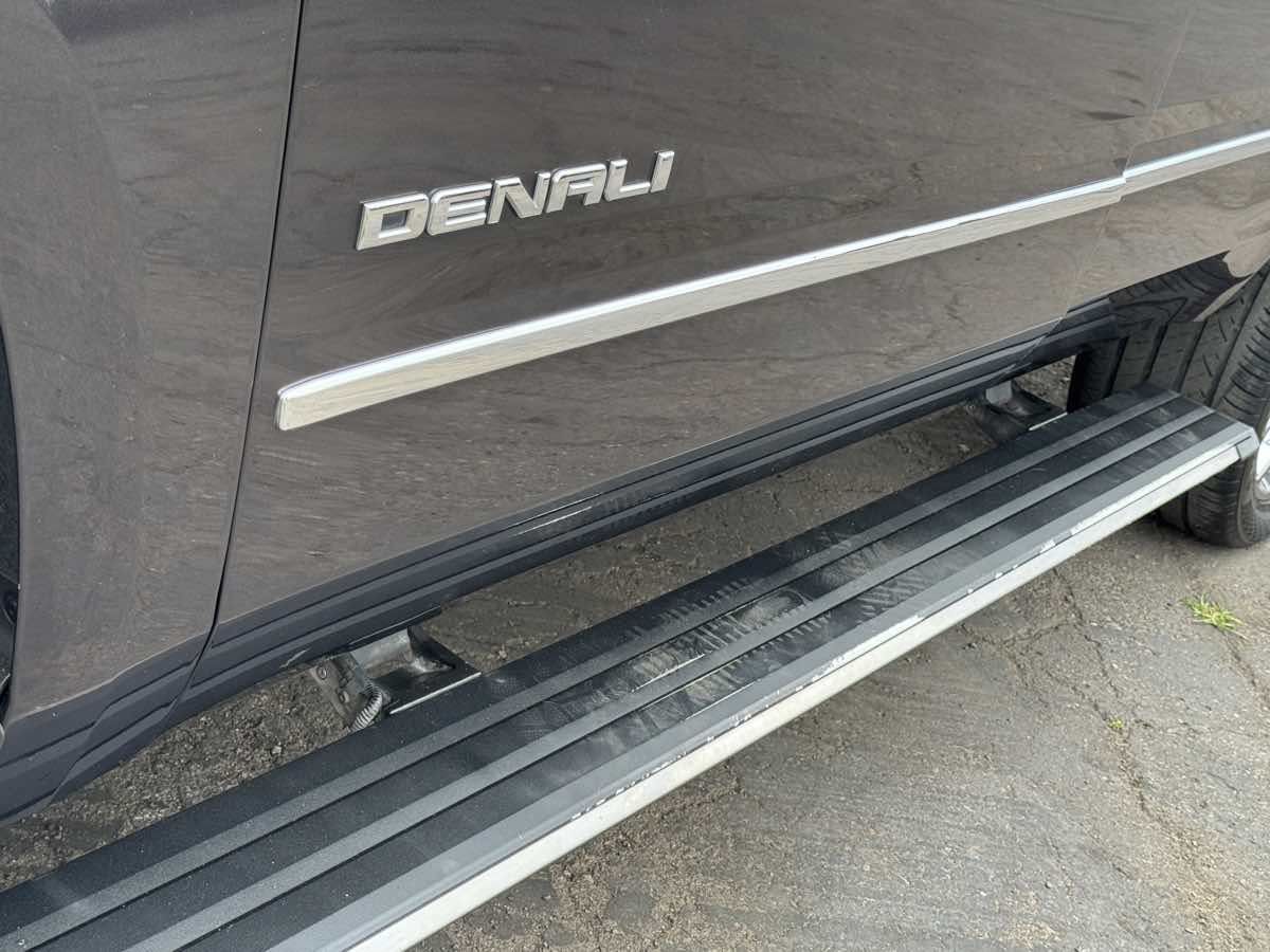 Used 2016 GMC Yukon Denali w/ Open Road Package RWD image 8