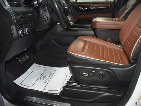 Used 2024 GMC Yukon Denali Ultimate AWD/4WD image 43