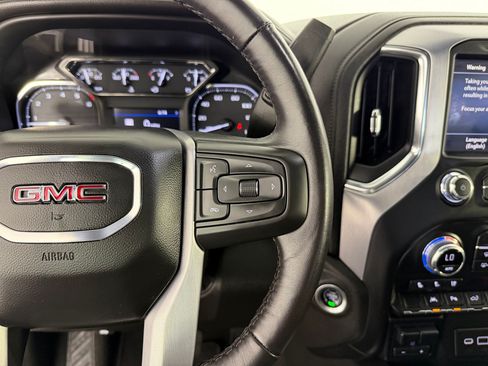 Used 2022 GMC Sierra 1500 SLT AWD/4WD image 27