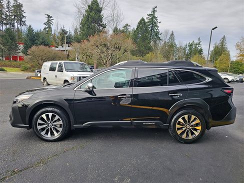 Used 2023 Subaru Outback Touring image 4