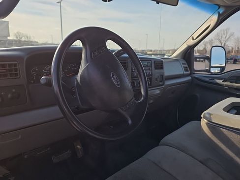 Used 2004 Ford F350 XL image 8