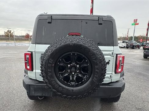 Used 2023 Ford Bronco Wildtrak image 4