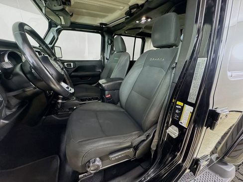 Used 2020 Jeep Wrangler Unlimited Sahara AWD/4WD image 12
