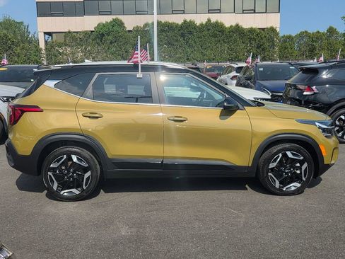 Used 2024 Kia Seltos SX AWD/4WD image 3