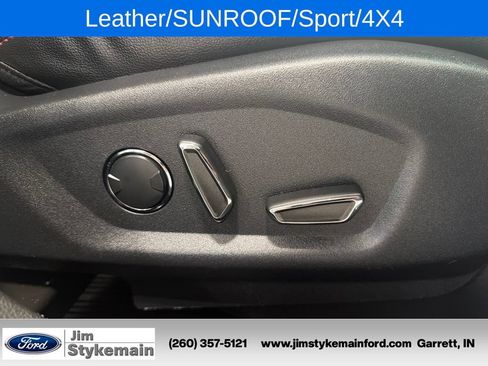 Used 2016 Ford Explorer Sport w/ Equipment Group 401A AWD/4WD image 34