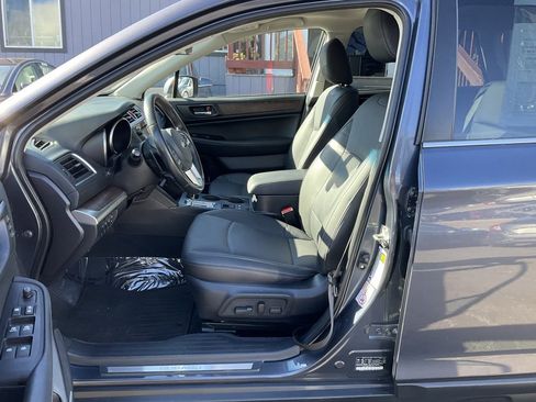 Used 2017 Subaru Outback 2.5i Limited image 14