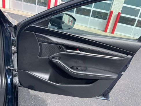 Used 2024 MAZDA MAZDA3 s FWD image 12