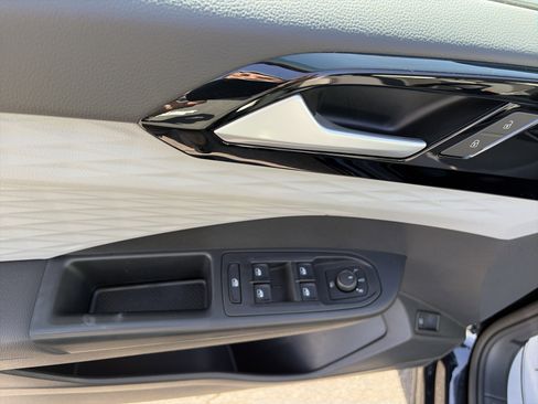 Certified 2022 Volkswagen Taos S AWD/4WD image 17