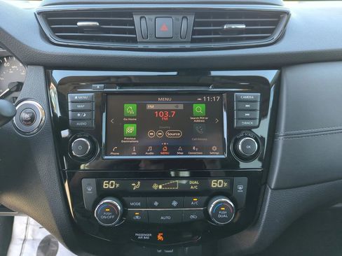 Used 2020 Nissan Rogue SL w/ Premium Package image 30