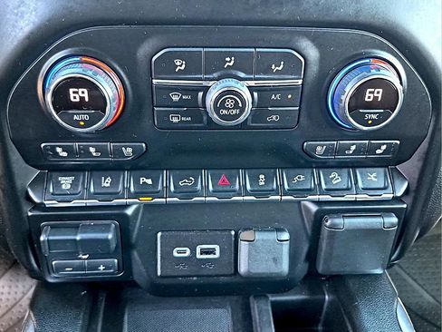 Used 2023 Chevrolet Silverado 3500 High Country w/ Z71 Off-Road Package AWD/4WD image 15