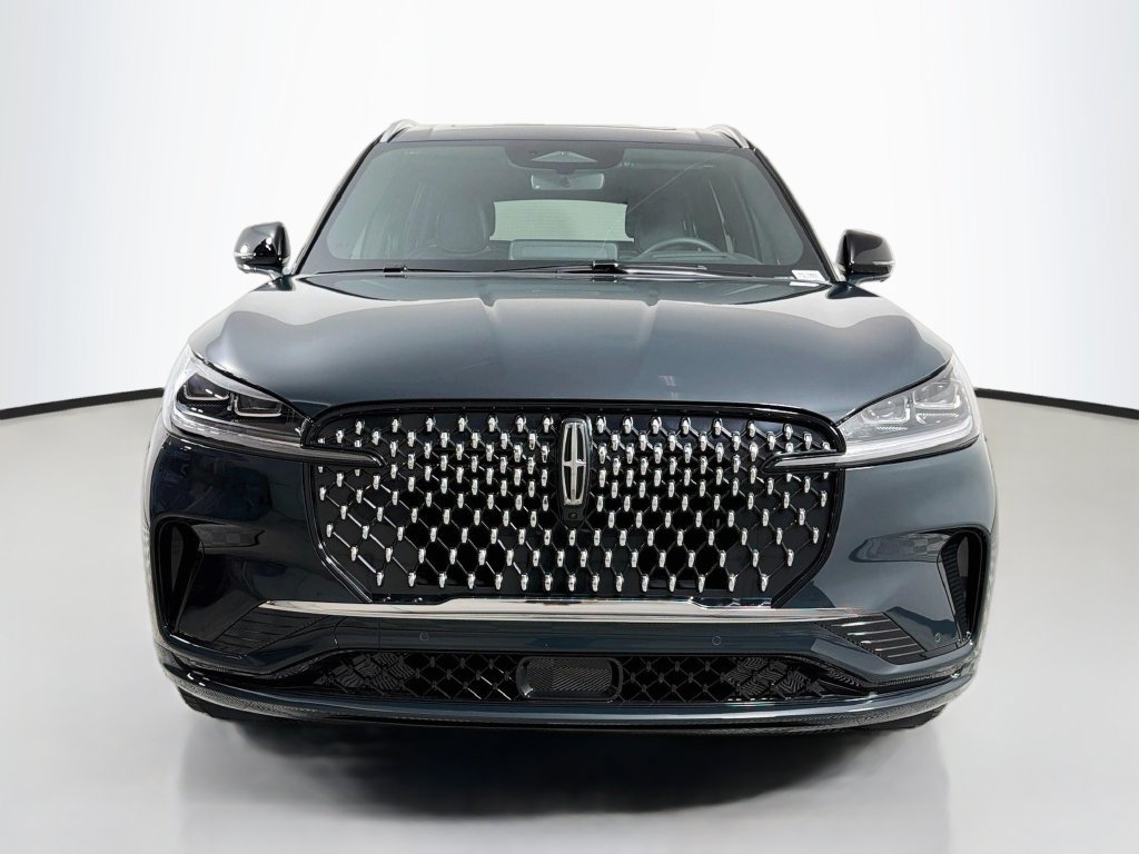 New 2026 Lincoln Aviator Black Label w/ Dynamic Handling Package AWD/4WD image 2