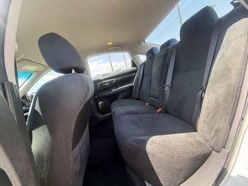 Used 2015 Nissan Altima 2.5 SV FWD image 16