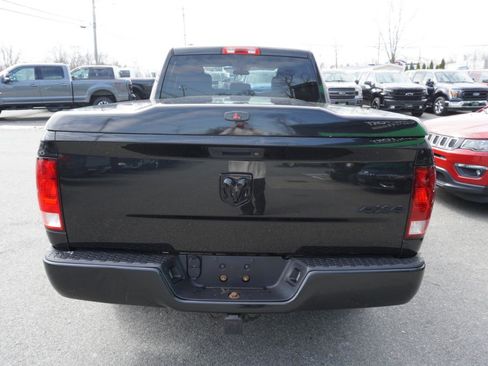 Used 2017 RAM 1500 Express w/ Black Ram 1500 Express Group AWD/4WD image 4
