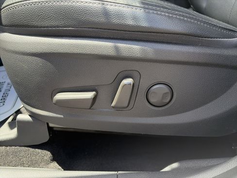 Used 2020 Hyundai Santa Fe SEL AWD/4WD image 12