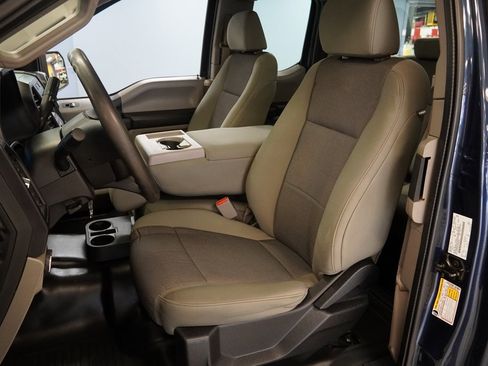 Used 2017 Ford F150 XL w/ Equipment Group 101A Mid image 3