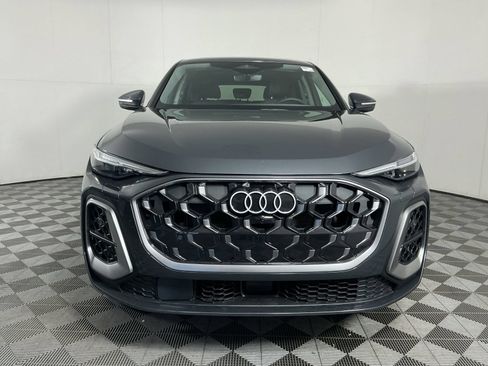 Used 2025 Audi Q5 Premium Plus w/ Premium Plus AWD/4WD image 2