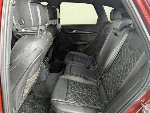 Used 2018 Audi SQ5 Prestige w/ Prestige Package image 16