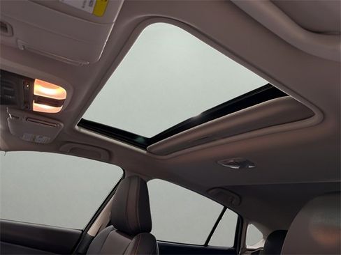 Certified 2023 Subaru Crosstrek 2.5i Limited w/ Moonroof Package image 26