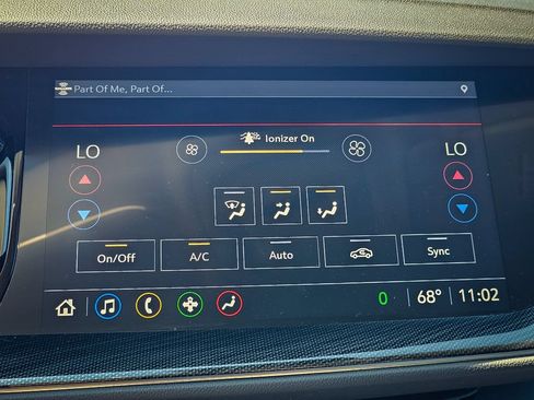Used 2021 Buick Envision Preferred AWD/4WD image 23