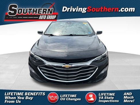 Used 2023 Chevrolet Malibu LT FWD image 1