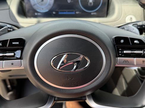 Used 2023 Hyundai Santa Cruz SEL Premium AWD/4WD image 18