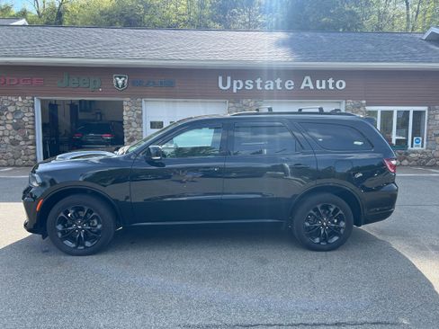 Used 2025 Dodge Durango GT AWD/4WD image 8
