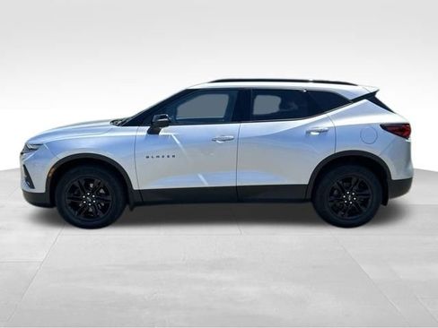 Used 2021 Chevrolet Blazer LT AWD/4WD image 2