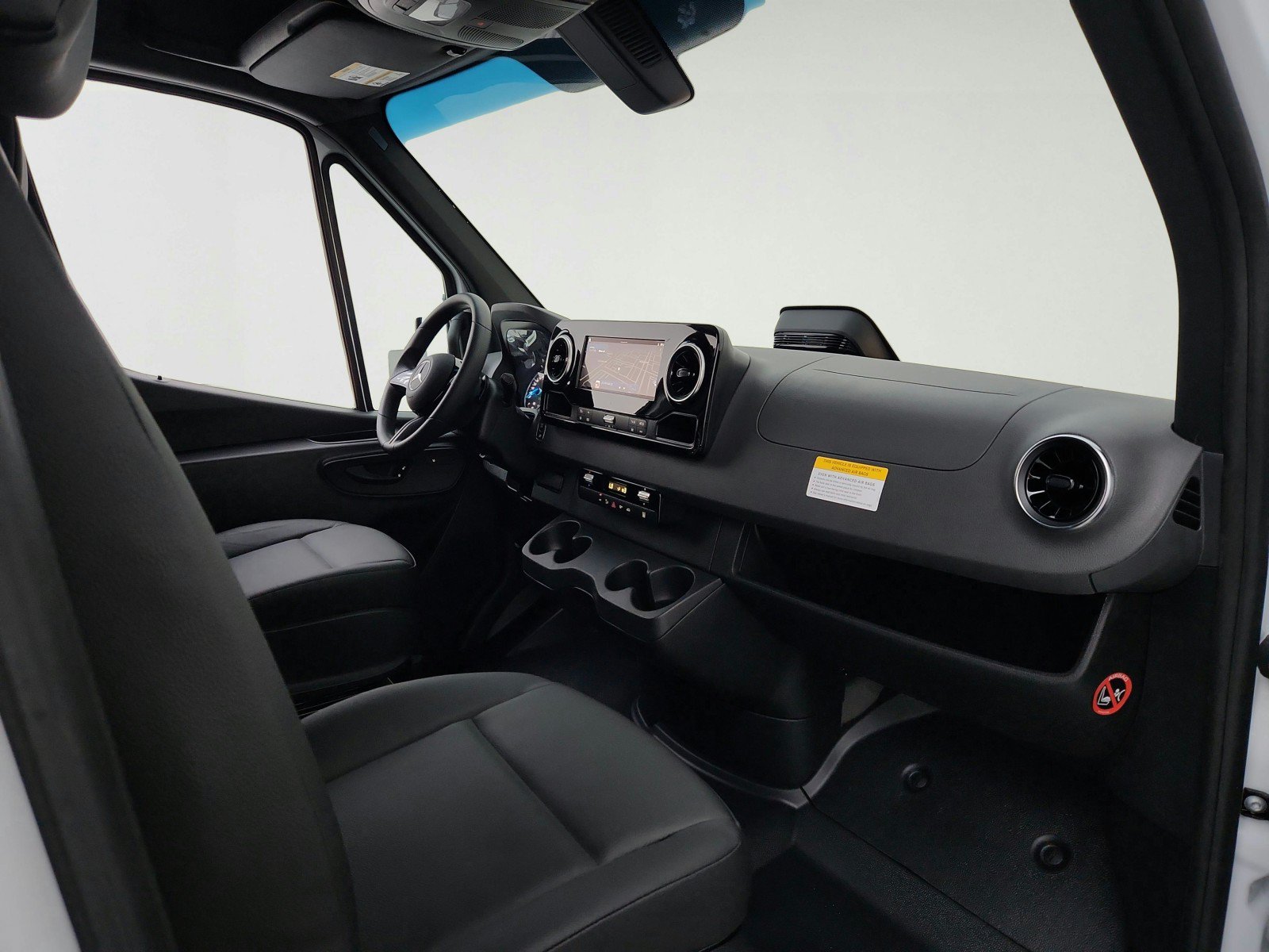 New 2025 Mercedes-Benz eSprinter 170 Cargo image 21