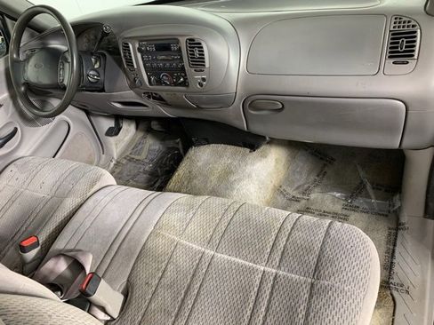 Used 1997 Ford F150 XLT image 17