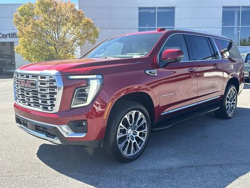 Used 2026 GMC Yukon XL Denali AWD/4WD image 5