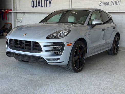 Used 2018 Porsche Macan Turbo AWD/4WD image 5
