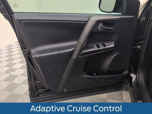 Used 2016 Toyota RAV4 SE w/ Advanced Technology Package FWD image 30