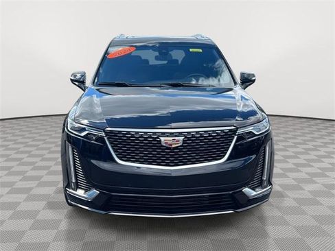 Used 2024 Cadillac XT6 Premium Luxury w/ Technology Package image 2