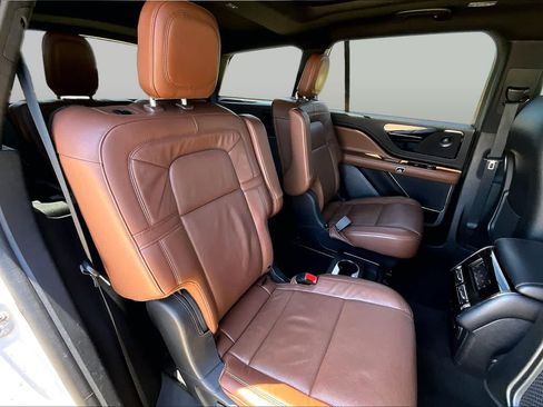 Used 2024 Lincoln Aviator Reserve w/ Elements Package Plus RWD image 20