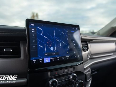 Used 2023 Ford Expedition Max XLT image 31