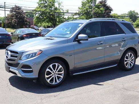 Used 2018 Mercedes-Benz GLE 550e 4MATIC image 1