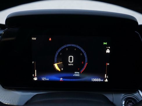 Certified 2024 Chevrolet Trax LT w/ LT Convenience Package image 21