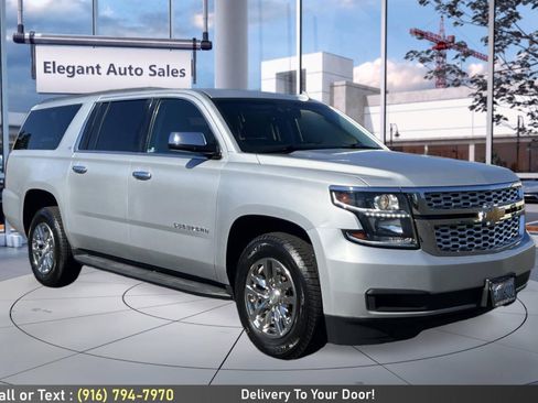 Used 2018 Chevrolet Suburban LT AWD/4WD image 3