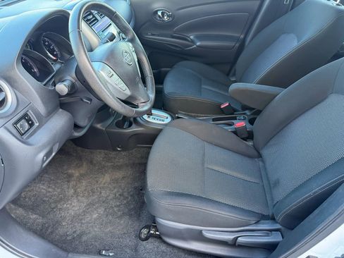 Used 2017 Nissan Versa SV w/ SV Special Edition Package image 9