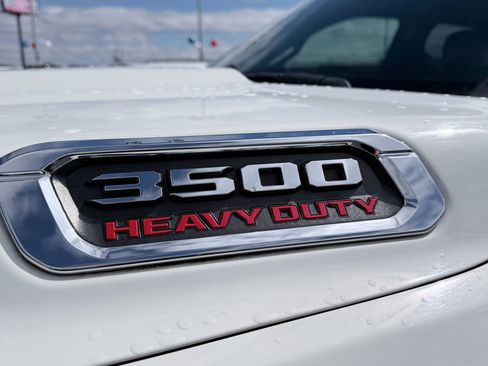 Used 2019 RAM 3500 Laramie image 11