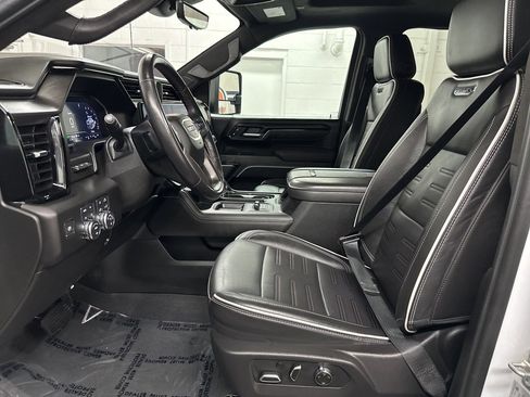 Used 2024 GMC Sierra 2500 AT4X image 21