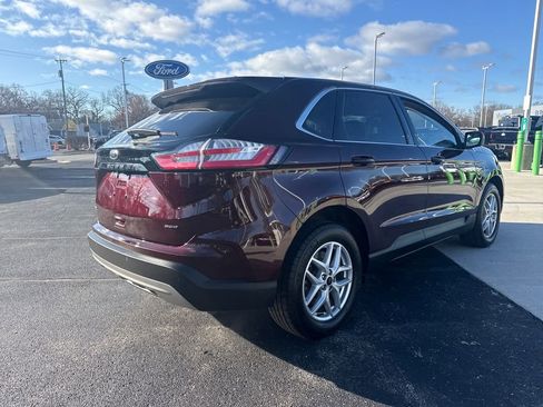 Used 2024 Ford Edge SEL w/ Convenience Package image 7