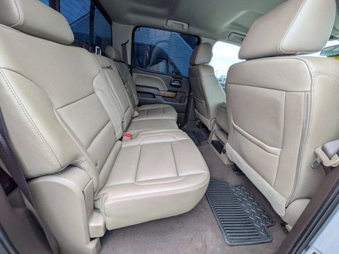 Used 2018 GMC Sierra 1500 SLT w/ SLT Premium Package image 25