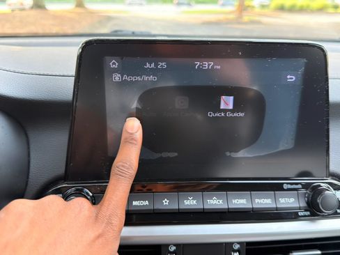 Used 2020 Kia Forte LXS FWD image 18