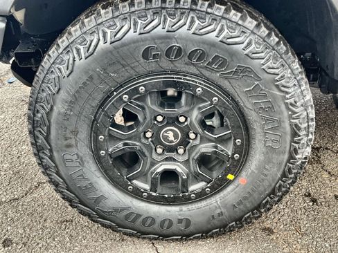 New 2025 Ford Bronco Big Bend w/ Black Diamond Package image 12