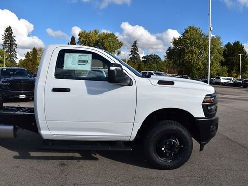 New 2026 RAM 3500 Tradesman image 12