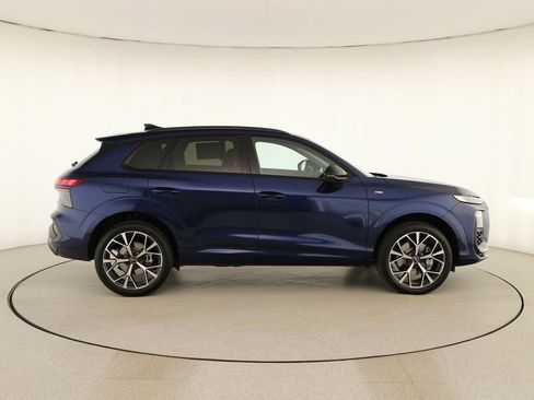 New 2026 Audi Q3 quattro 2.0T AWD/4WD image 8