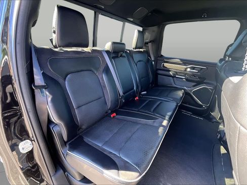 Used 2022 RAM 1500 Laramie AWD/4WD image 18