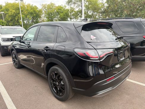 Used 2027 Honda HR-V Sport image 7