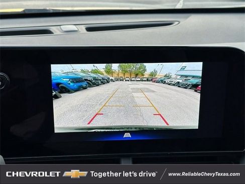 New 2026 Chevrolet Trax RS w/ Sunroof Package image 18